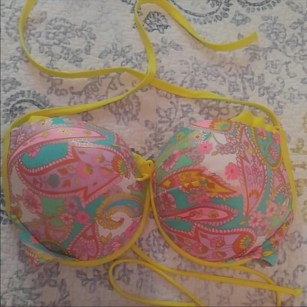 Victoria’s Secret Swim top 36DD medium bottoms